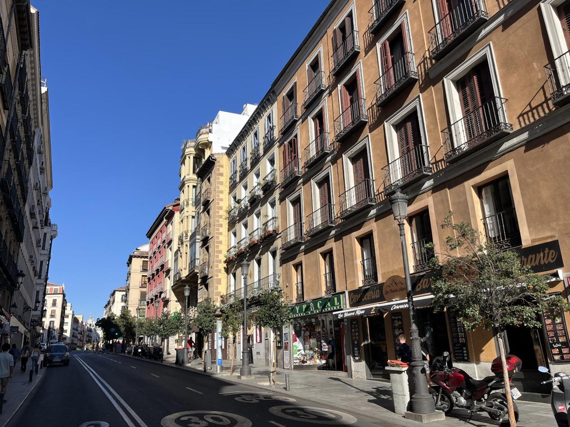 Dplace To Be - Luxury Apartment In Historic Center, Madrid